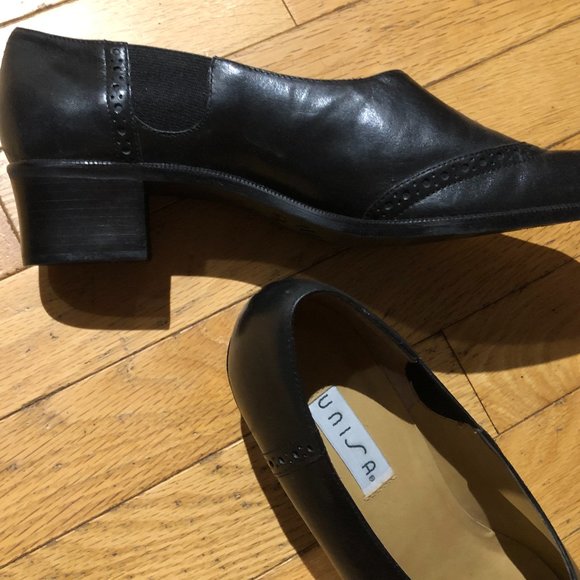 Women's Black Leather Unisa Dress Shoes - Picture 8 of 9
